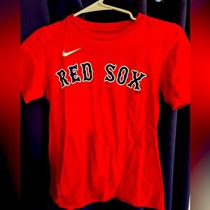 Red Sox tee shirt Betts